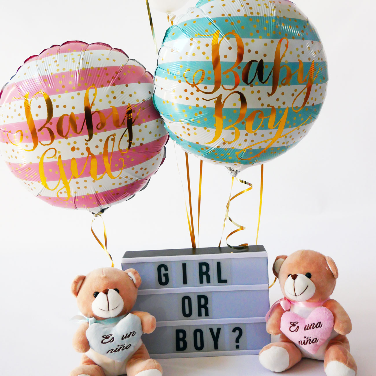 Globos azul y rosa con texto baby boy y baby girl y ositos de peluche